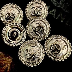 CC-style(set of 6) 20mm Champagne gold-tone shank buttons/Stamped
